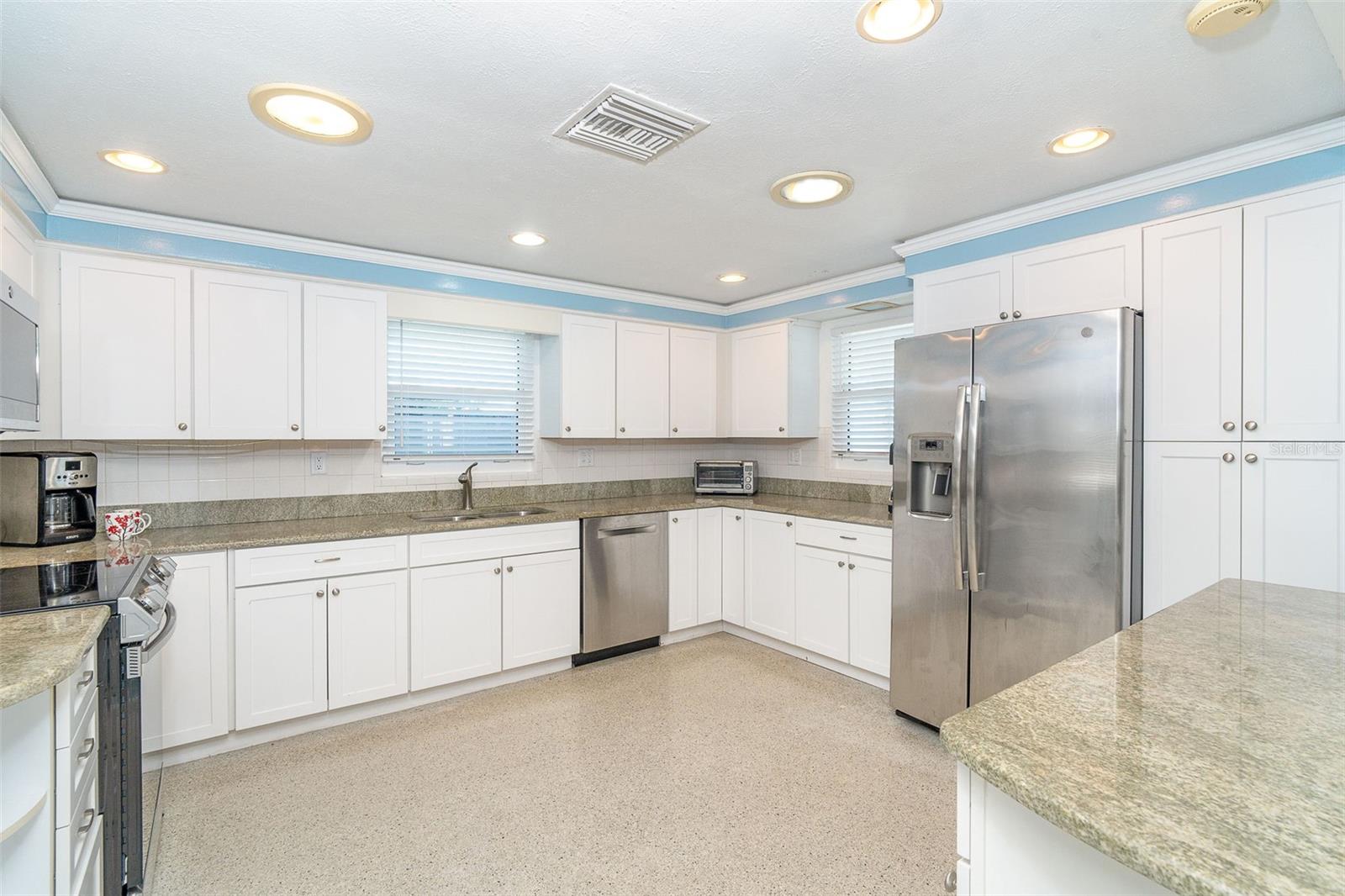 MANASOTA KEY - Residential