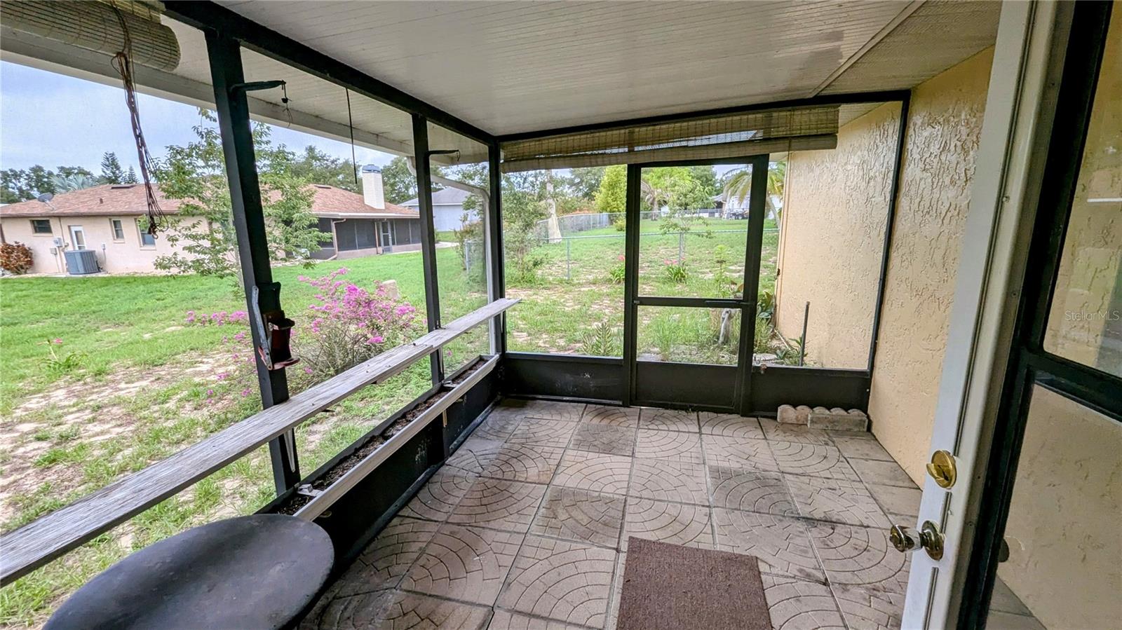NORTH POINTE PH 01 - Residential Lease