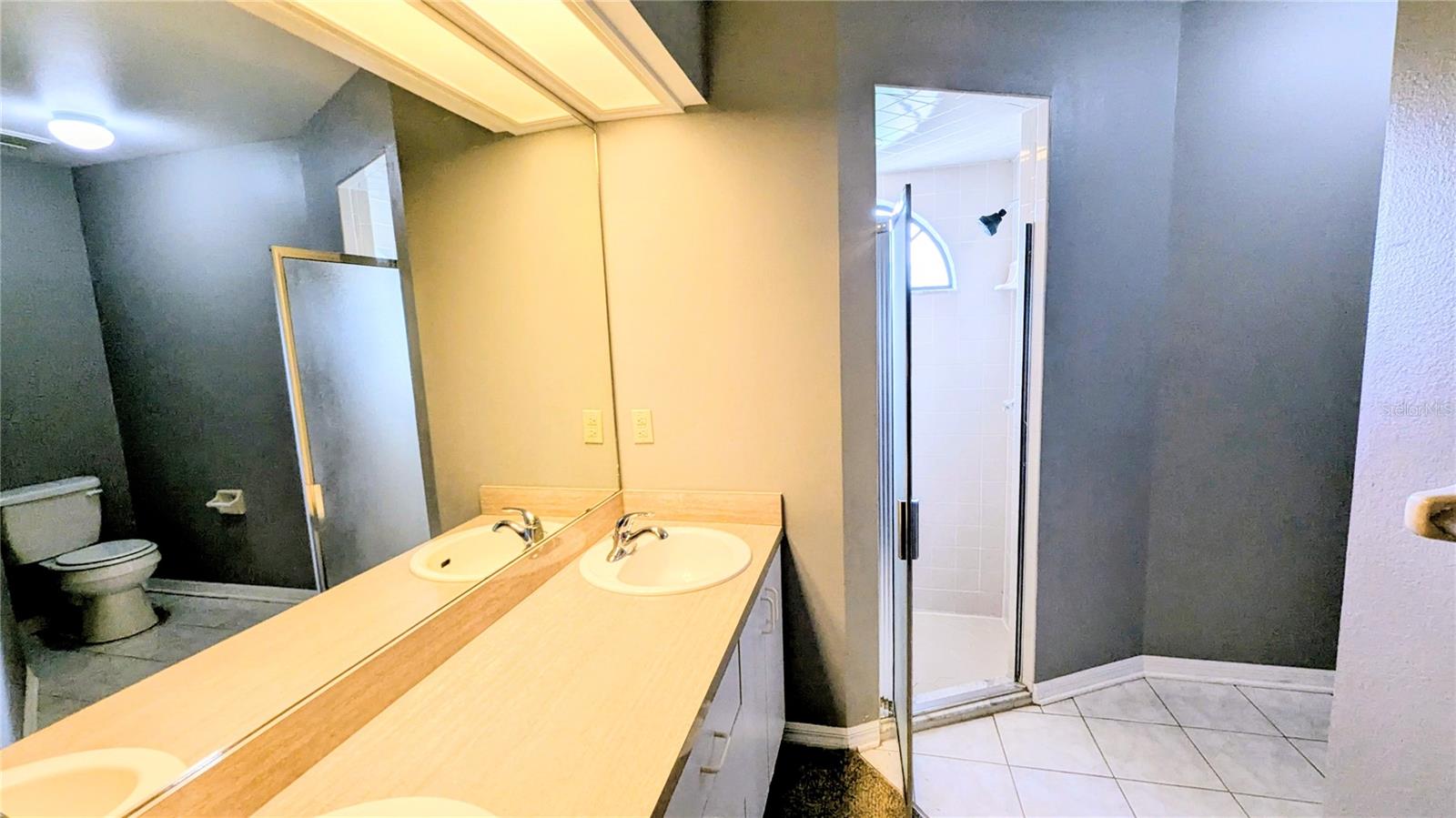 NORTH POINTE PH 01 - Residential Lease