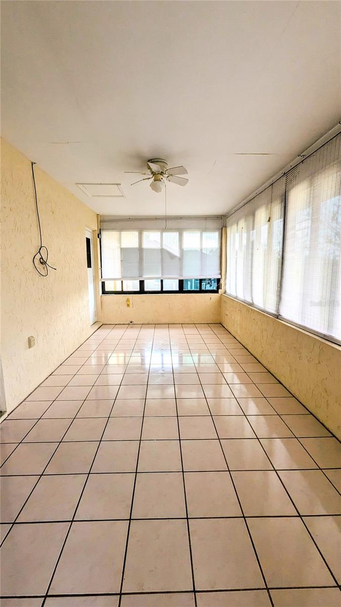 NORTH POINTE PH 01 - Residential Lease