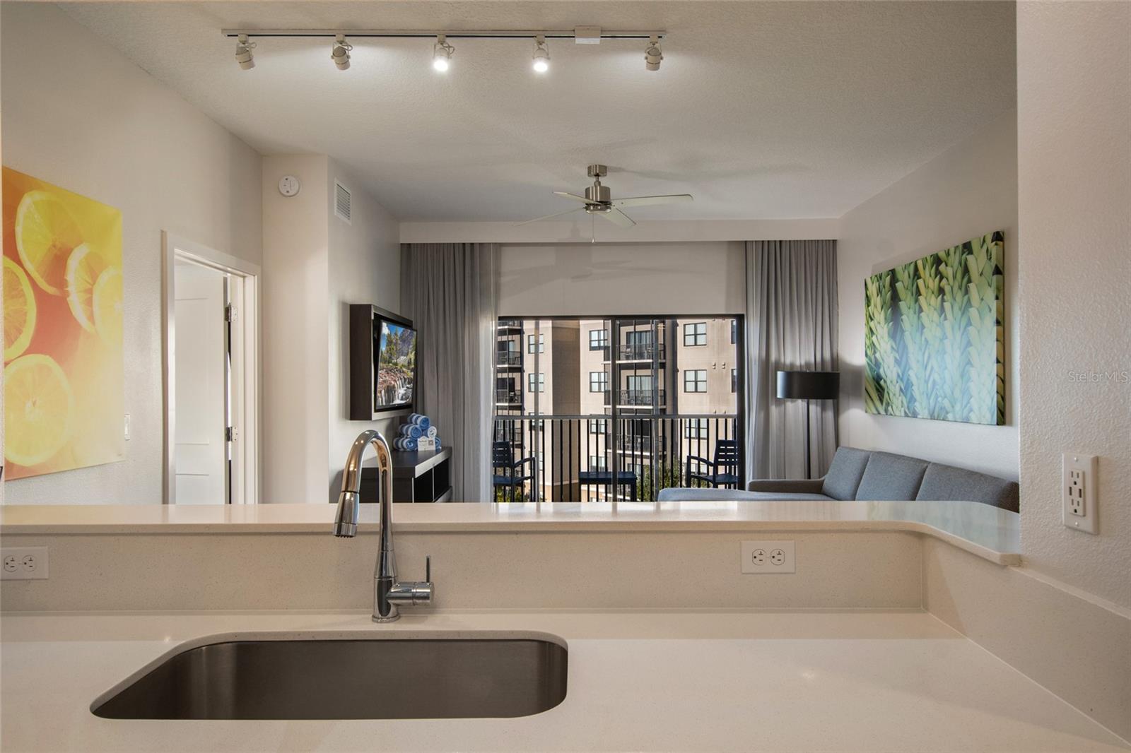 GROVE RESORT AND SPA HOTEL CONDO II - Residential