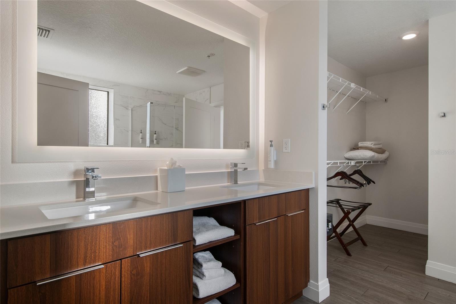 GROVE RESORT AND SPA HOTEL CONDO II - Residential