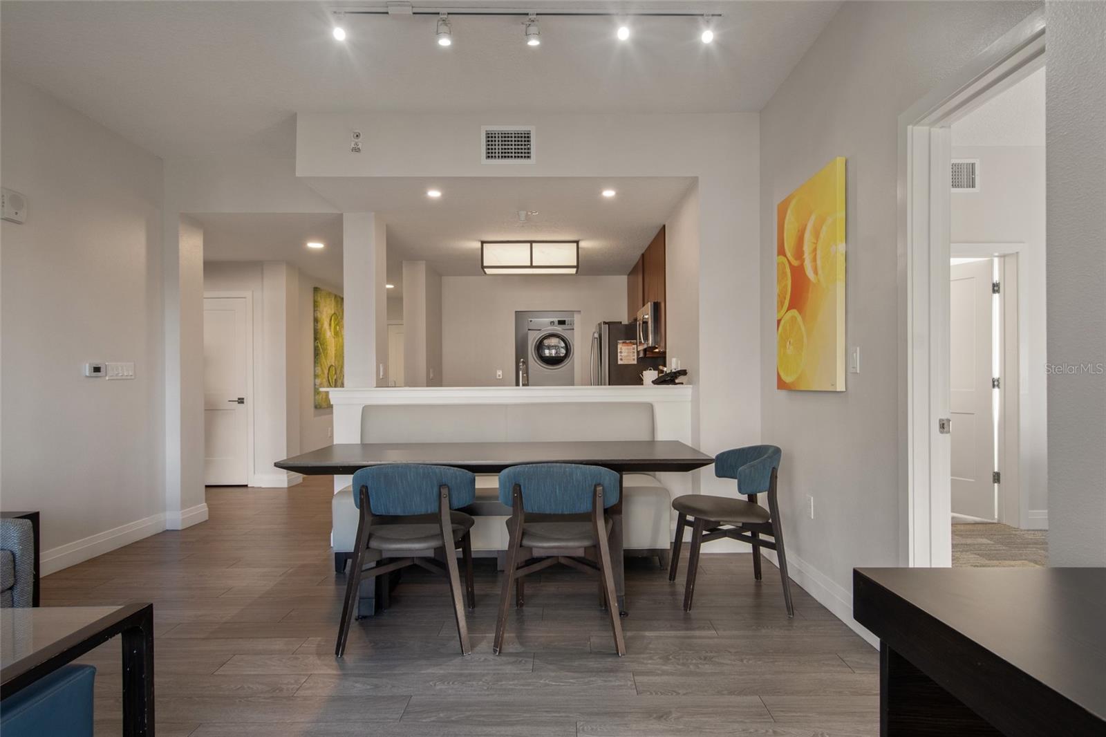 GROVE RESORT AND SPA HOTEL CONDO II - Residential