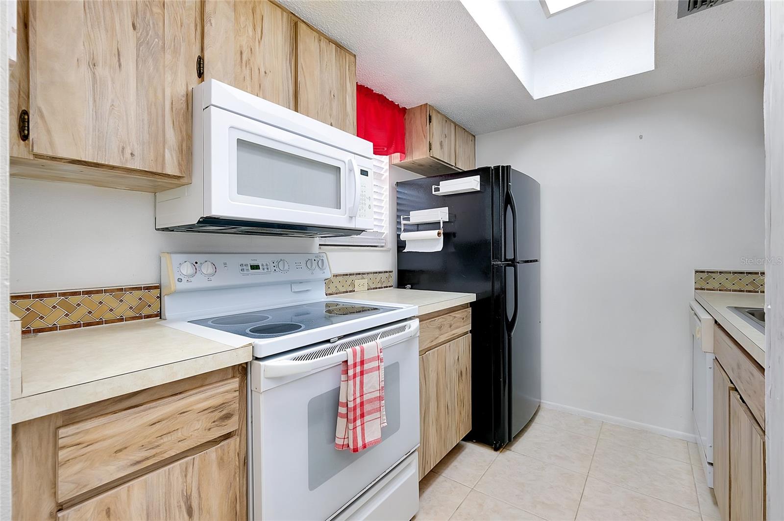 SANDHILL PINES BLDG 13 - Residential