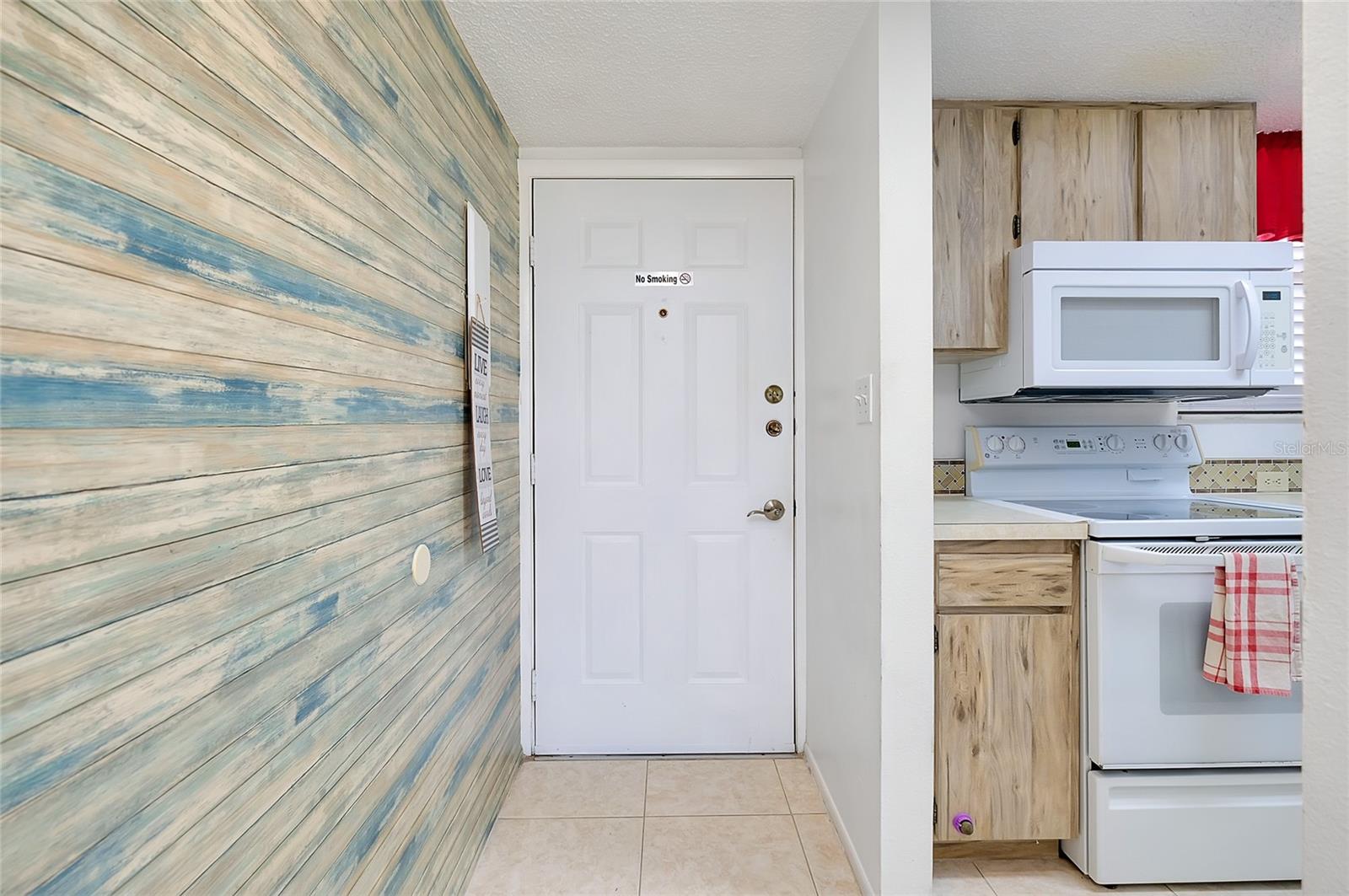 SANDHILL PINES BLDG 13 - Residential