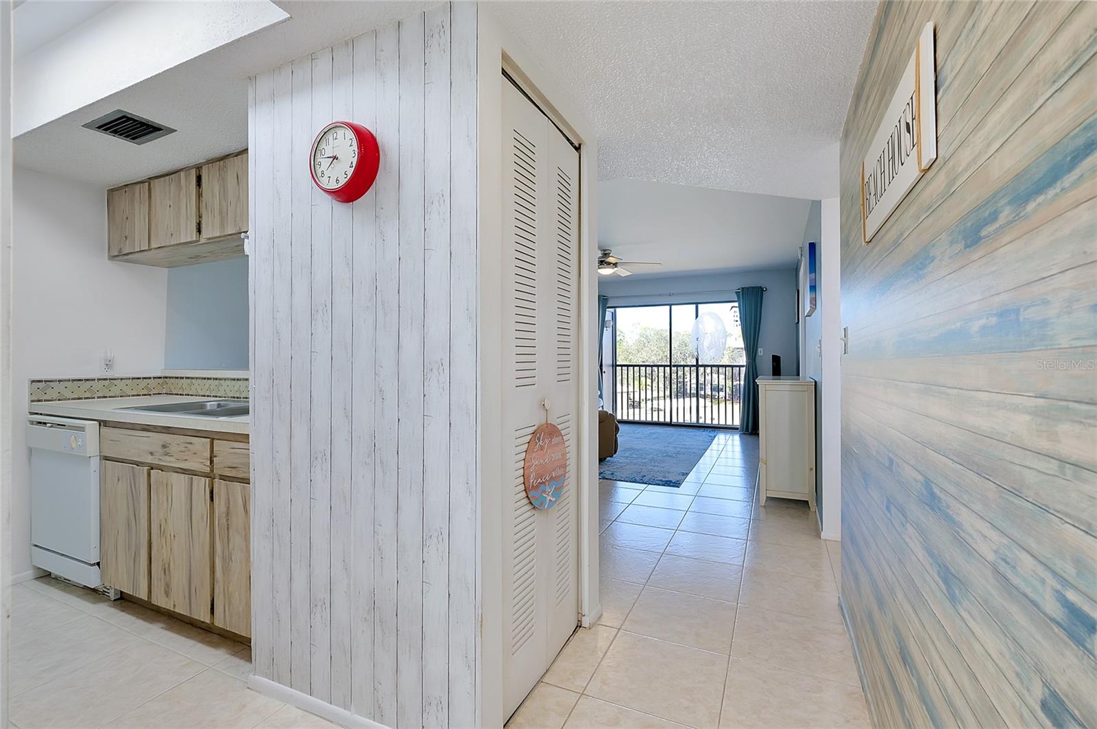 SANDHILL PINES BLDG 13 - Residential