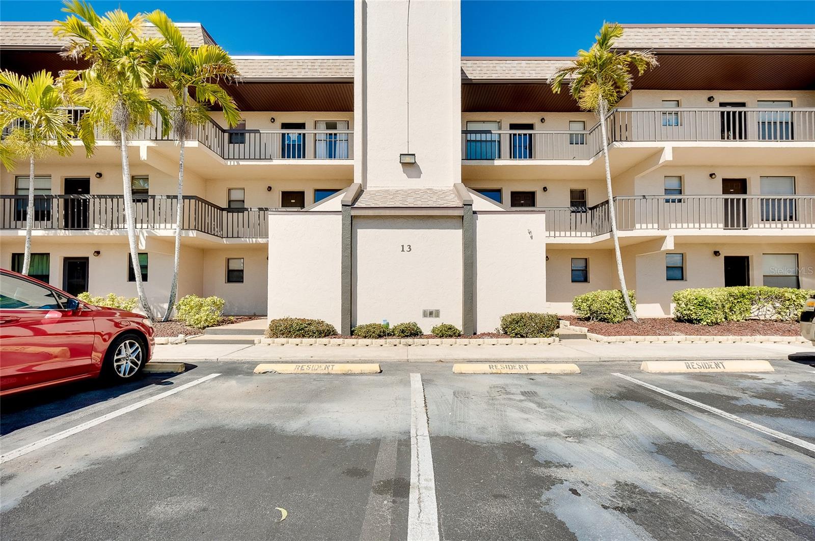 SANDHILL PINES BLDG 13 - Residential