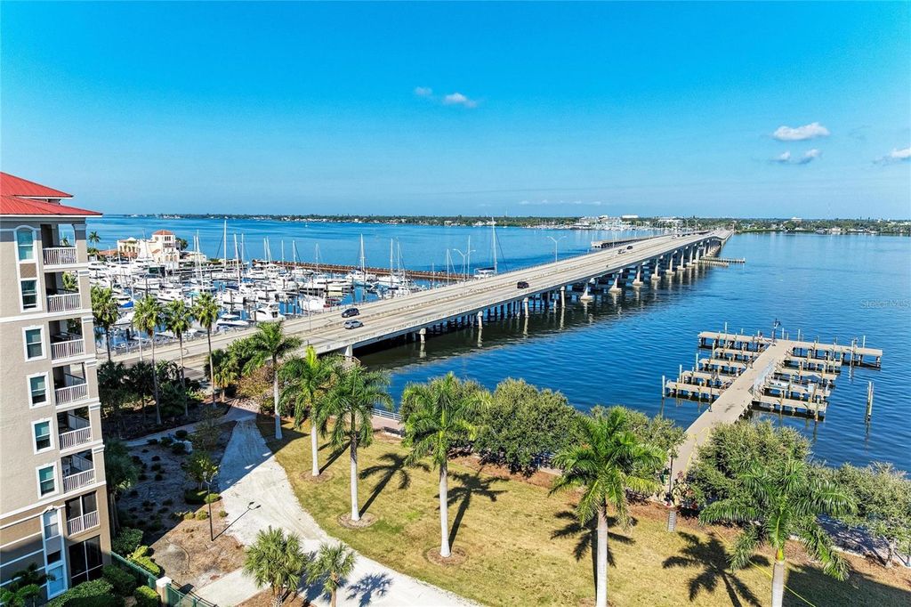 Photo of 808 3rd Avenue W #805, Bradenton, FL 34205 (MLS # A4672804)