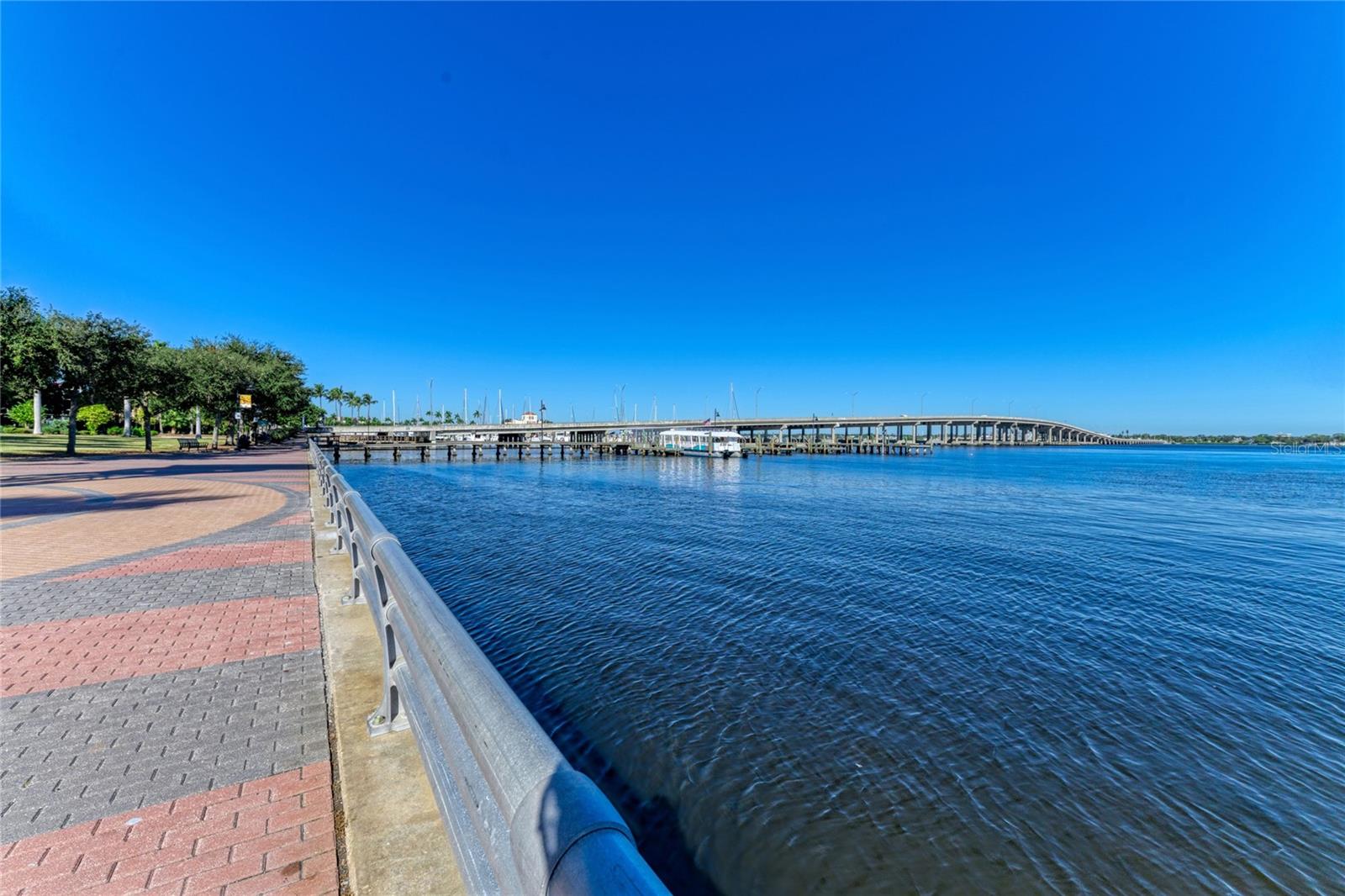 RIVER DANCE - Residential