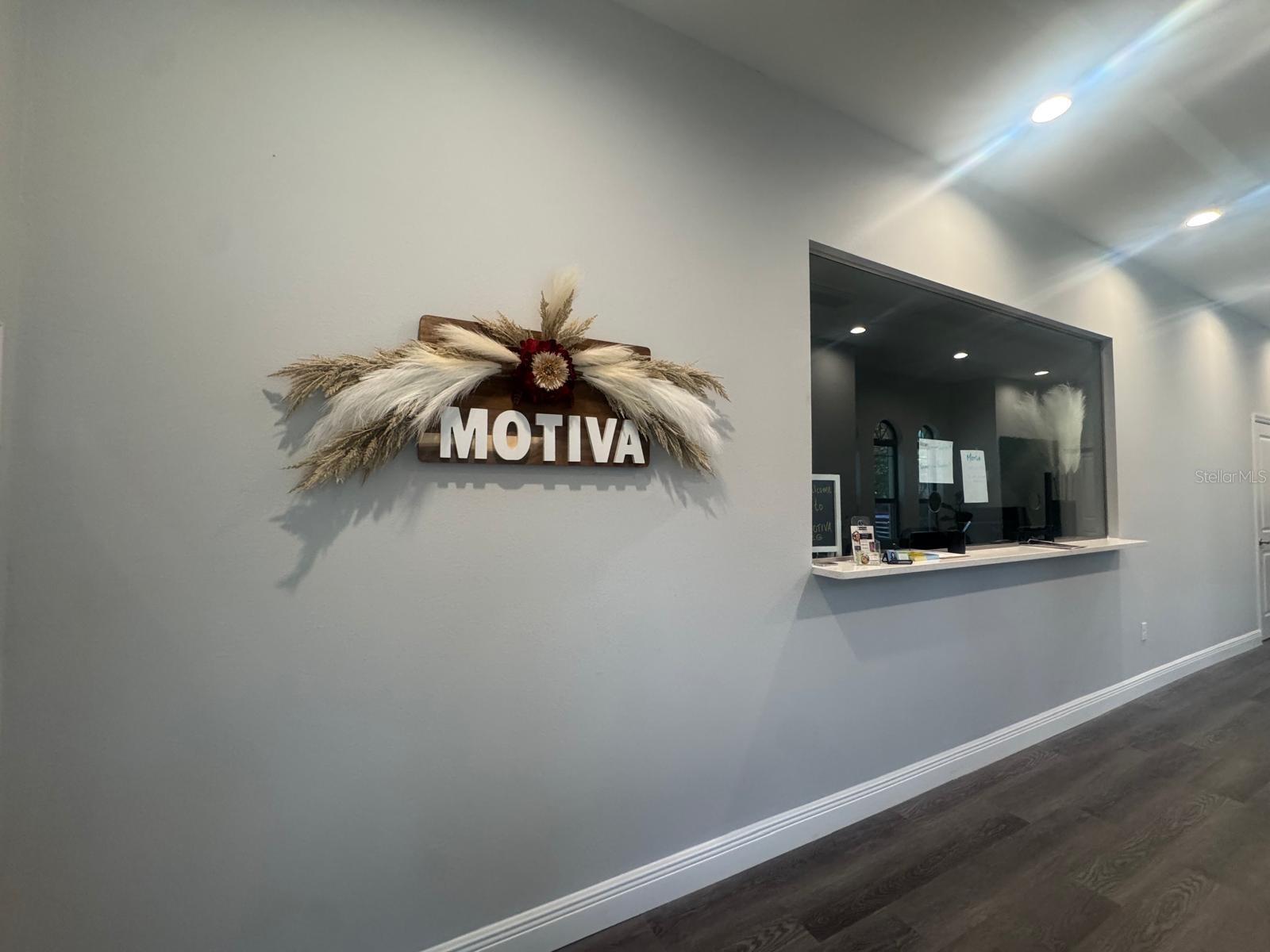 HUNTERS CRK NORTHWEST VILLAGE TOW - Commercial Lease