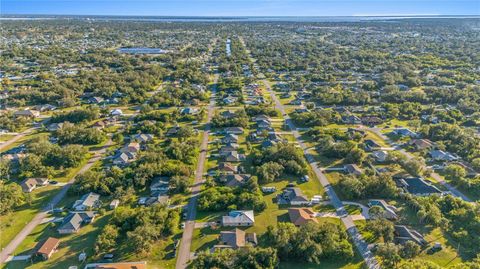 A home in PORT CHARLOTTE