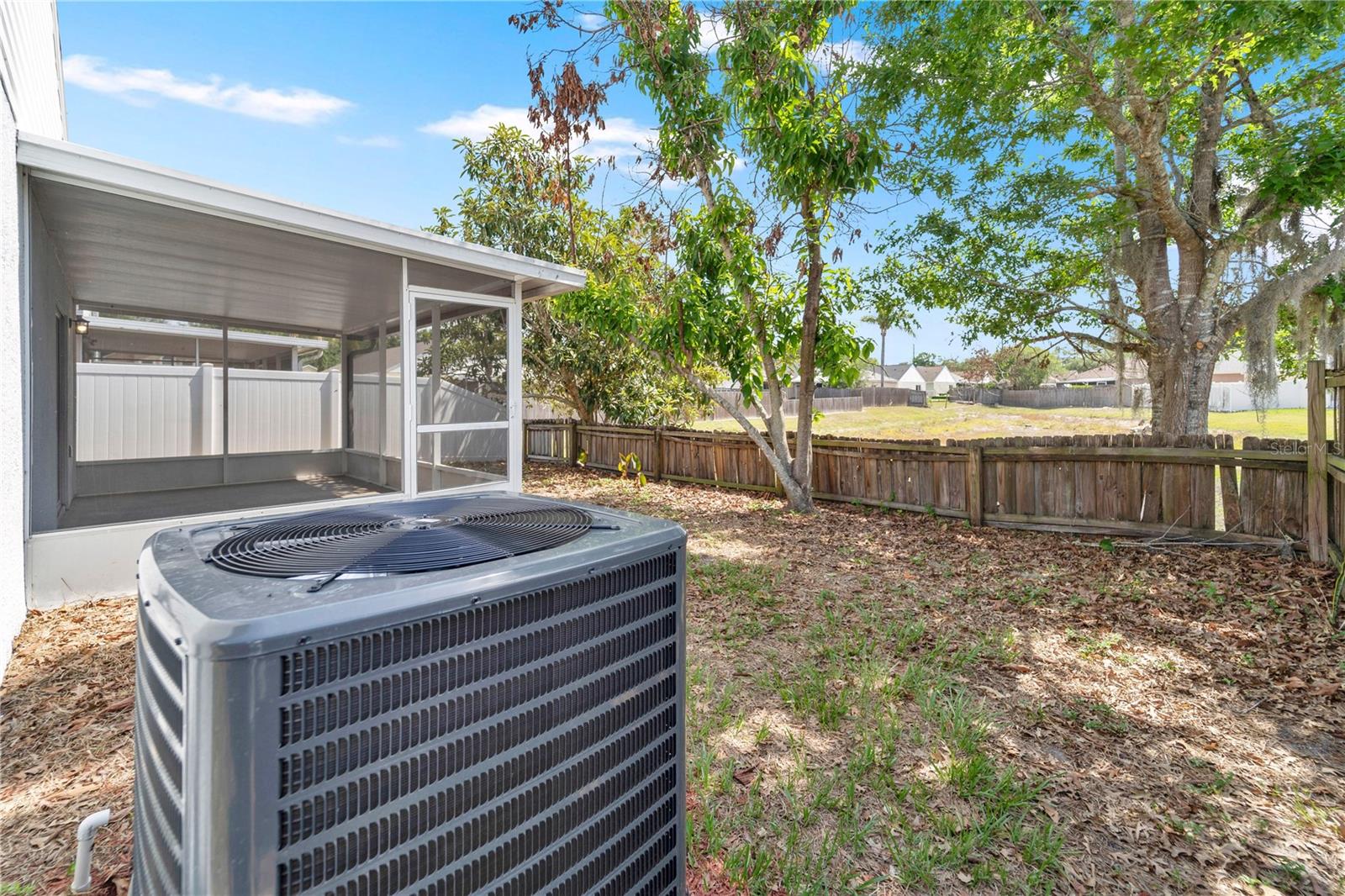 PINE RIDGE - Residential