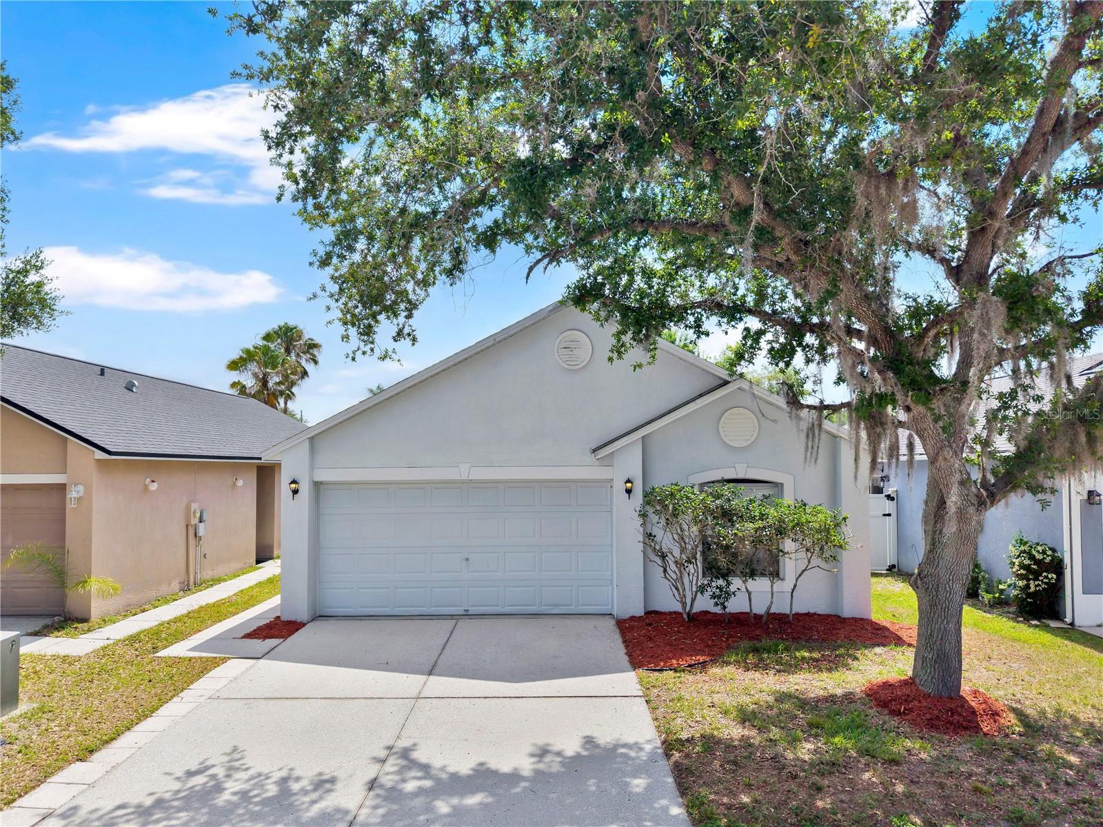 PINE RIDGE - Residential