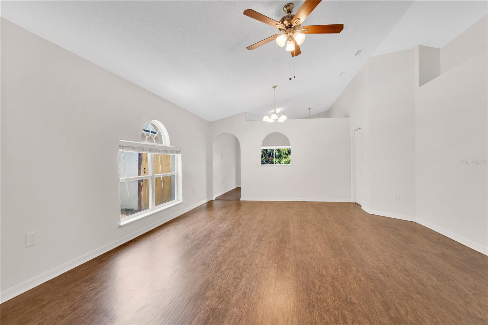 PINE RIDGE - Residential