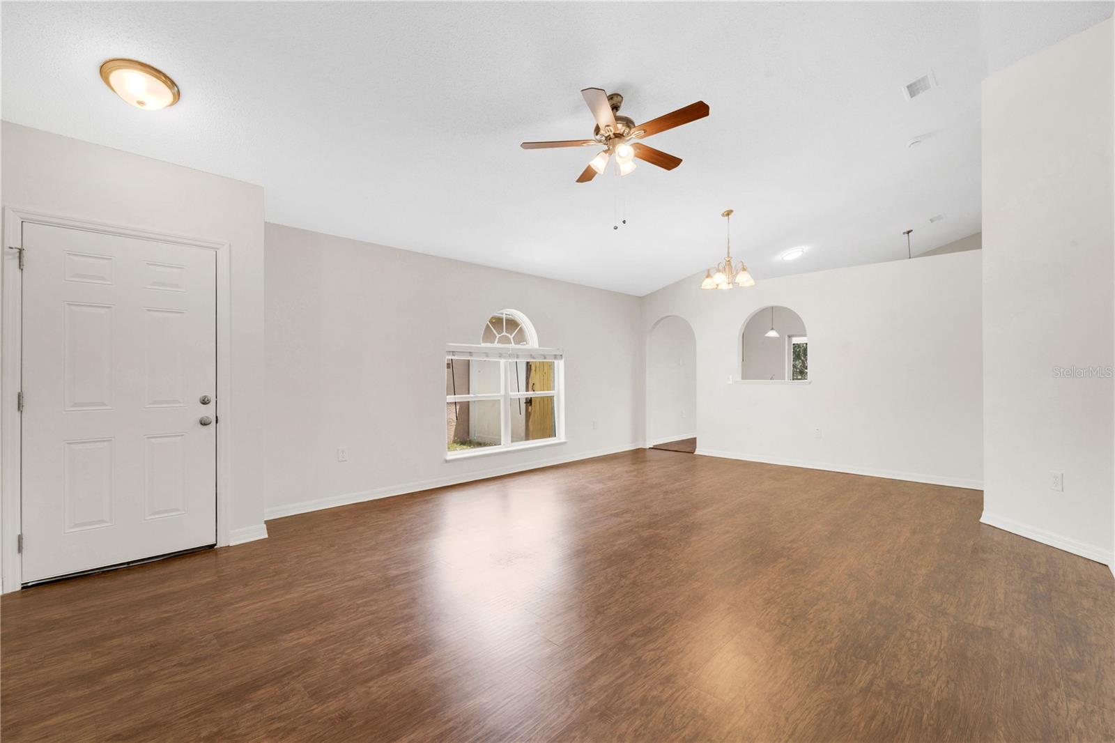PINE RIDGE - Residential