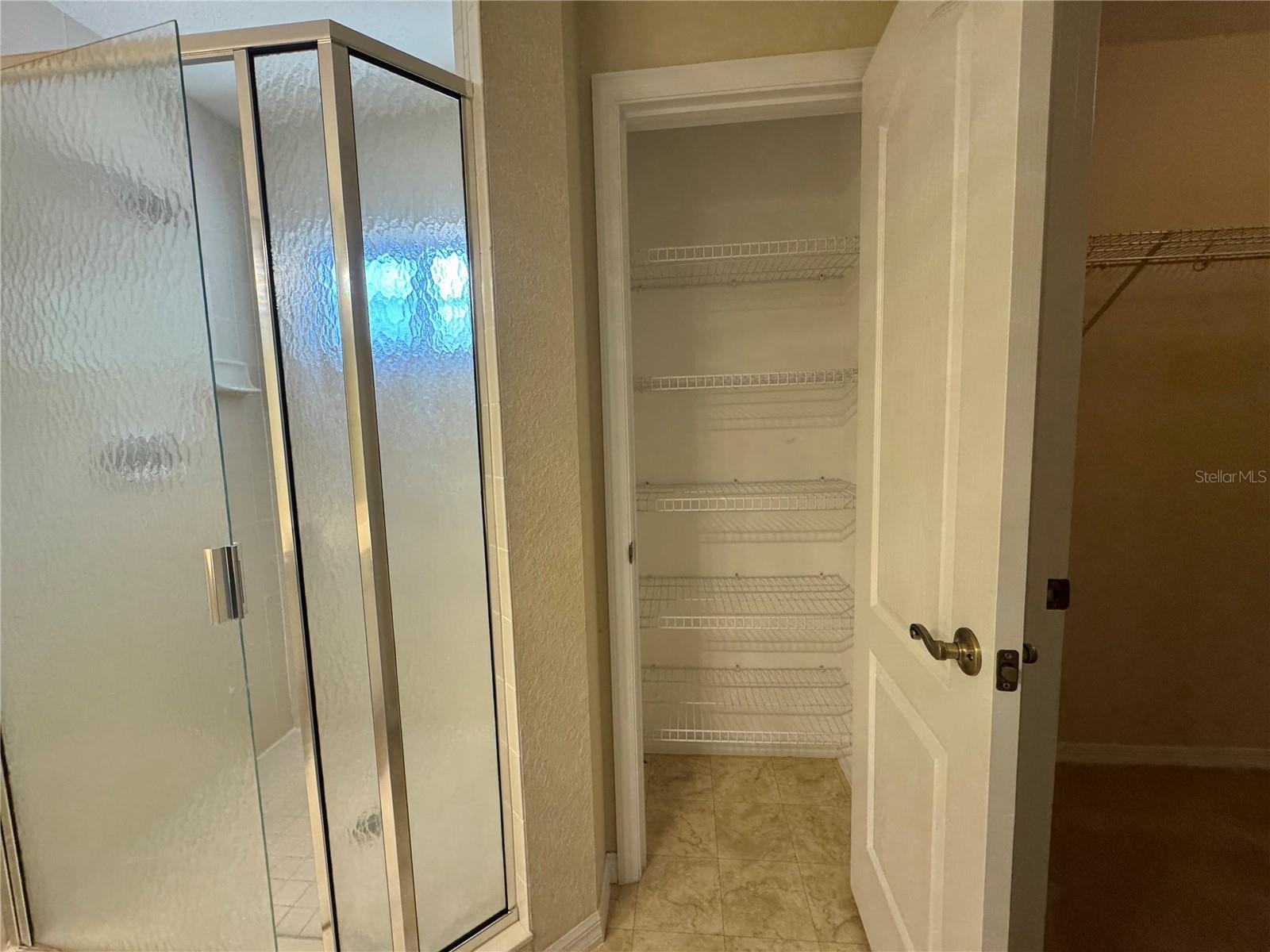 AUTUMN OAKS - Residential Lease