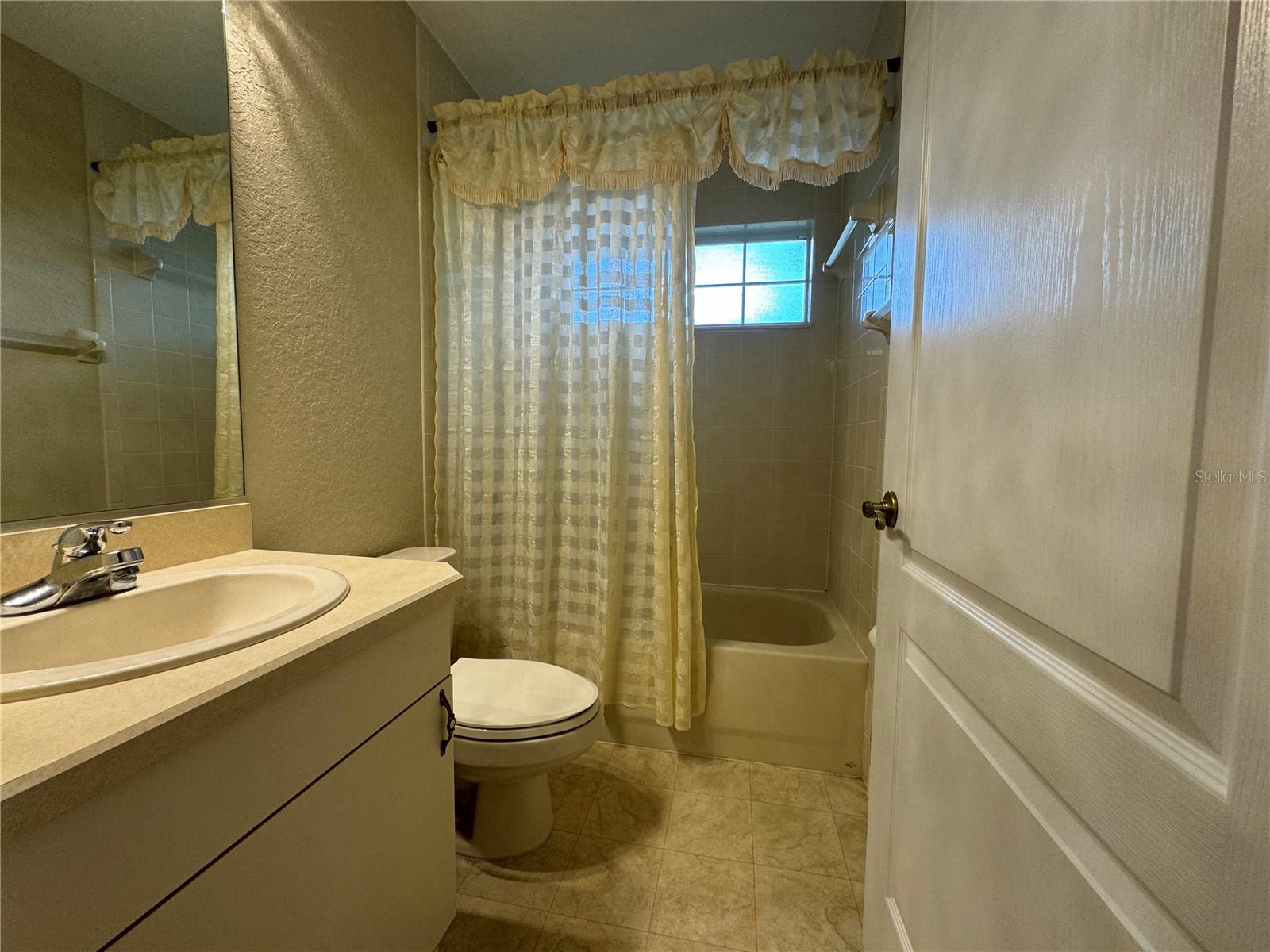 AUTUMN OAKS - Residential Lease