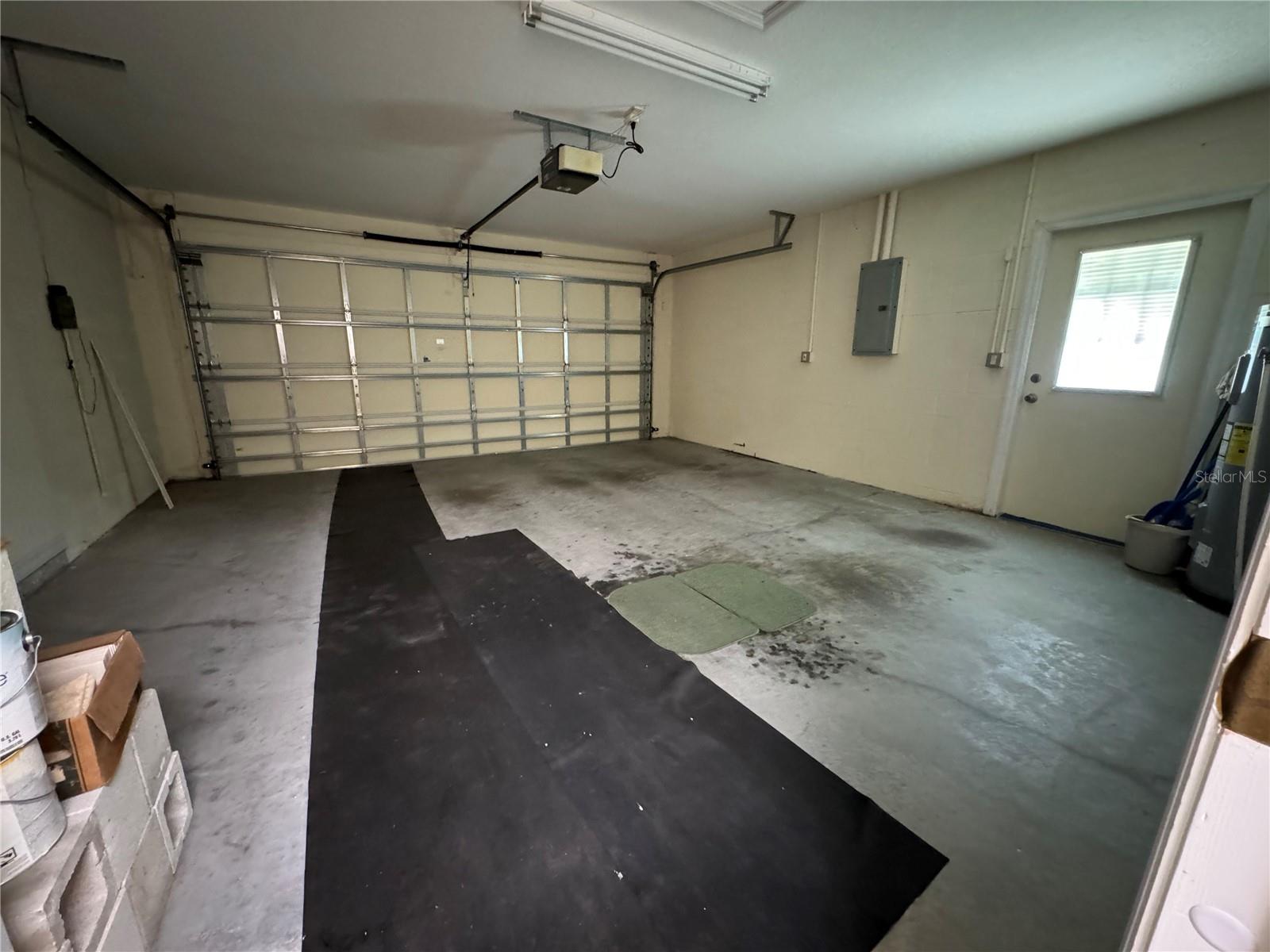 AUTUMN OAKS - Residential Lease