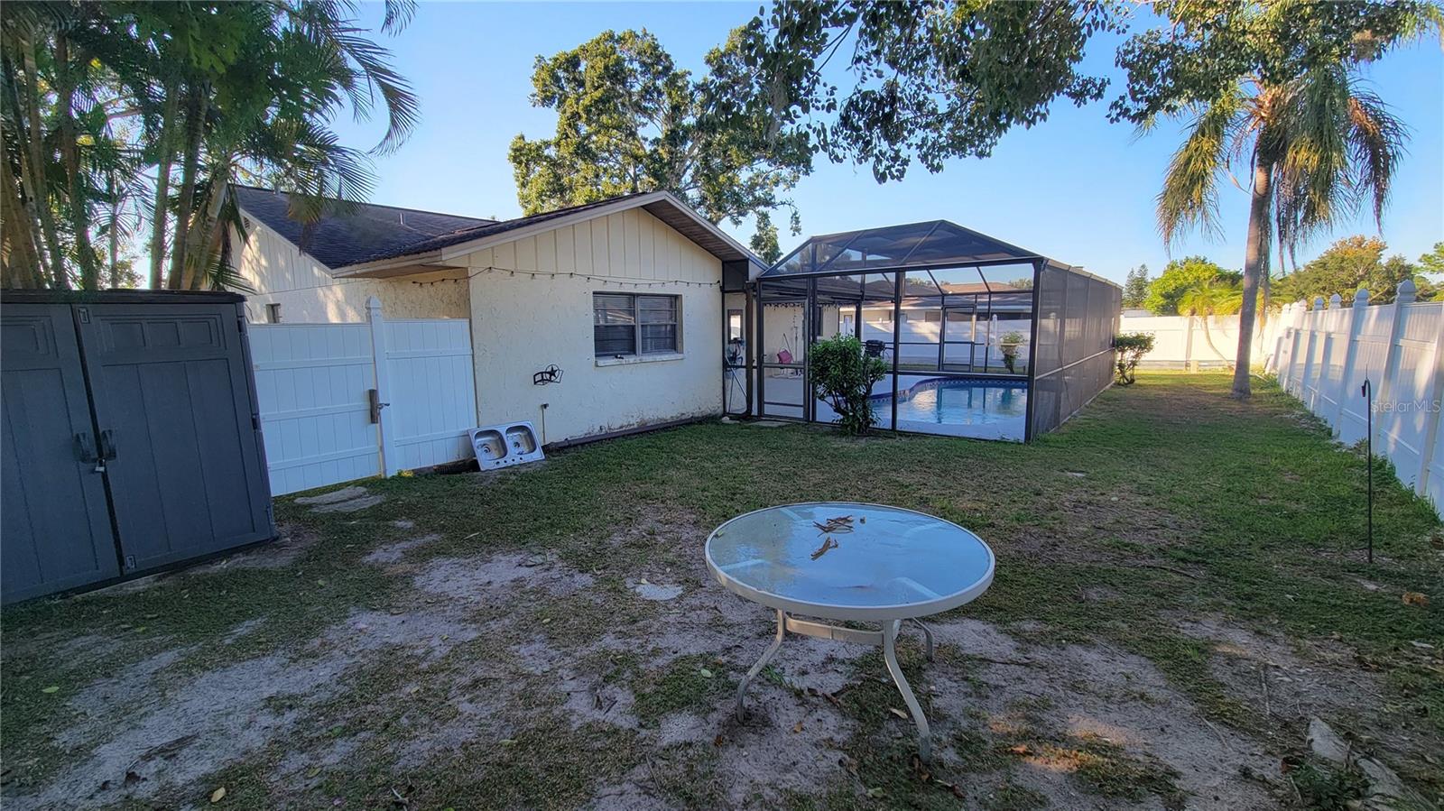 UNIVERSITY PINES - Residential Lease