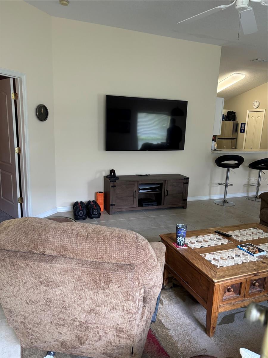 MOUNT DORA COUNTRY CLUB MOUNT DORA PH 02-1 - Residential Lease