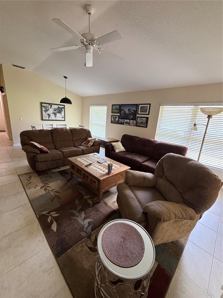 MOUNT DORA COUNTRY CLUB MOUNT DORA PH 02-1 - Residential Lease