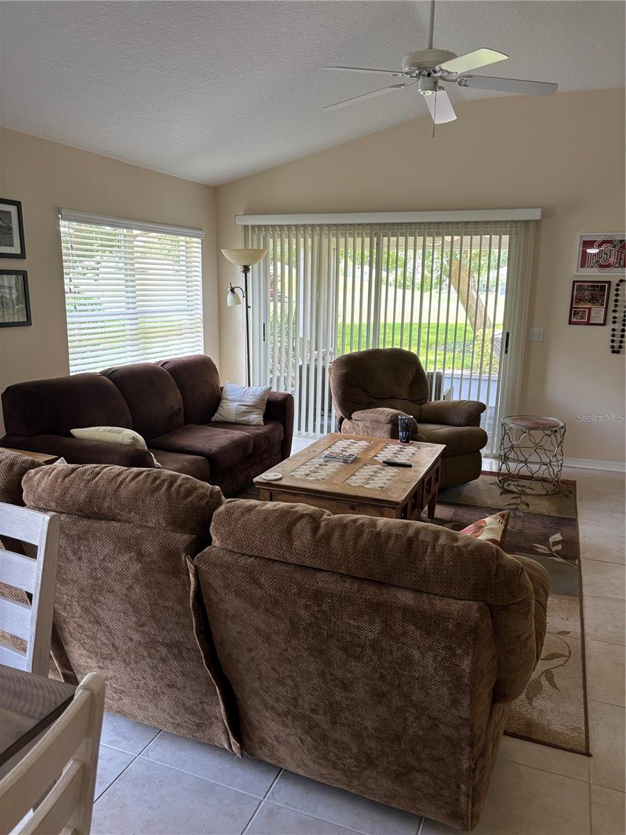 MOUNT DORA COUNTRY CLUB MOUNT DORA PH 02-1 - Residential Lease