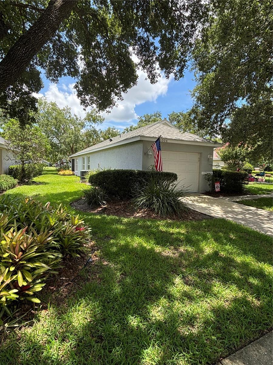 MOUNT DORA COUNTRY CLUB MOUNT DORA PH 02-1 - Residential Lease