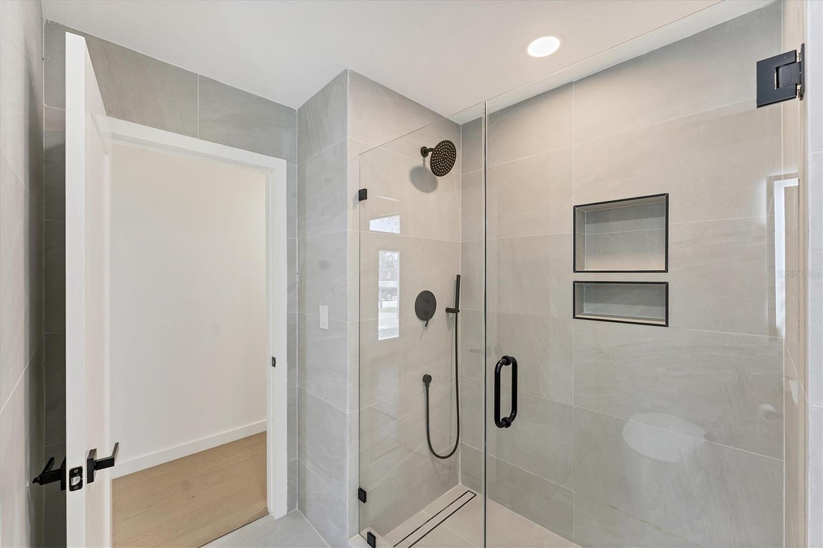 CONQUISTADOR BAYSIDE - Residential