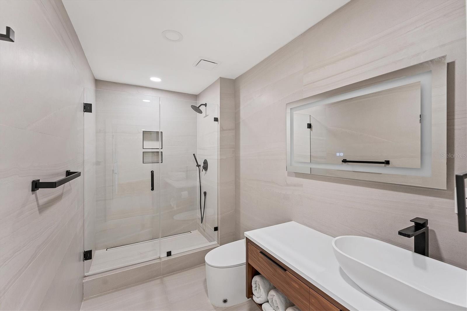 CONQUISTADOR BAYSIDE - Residential