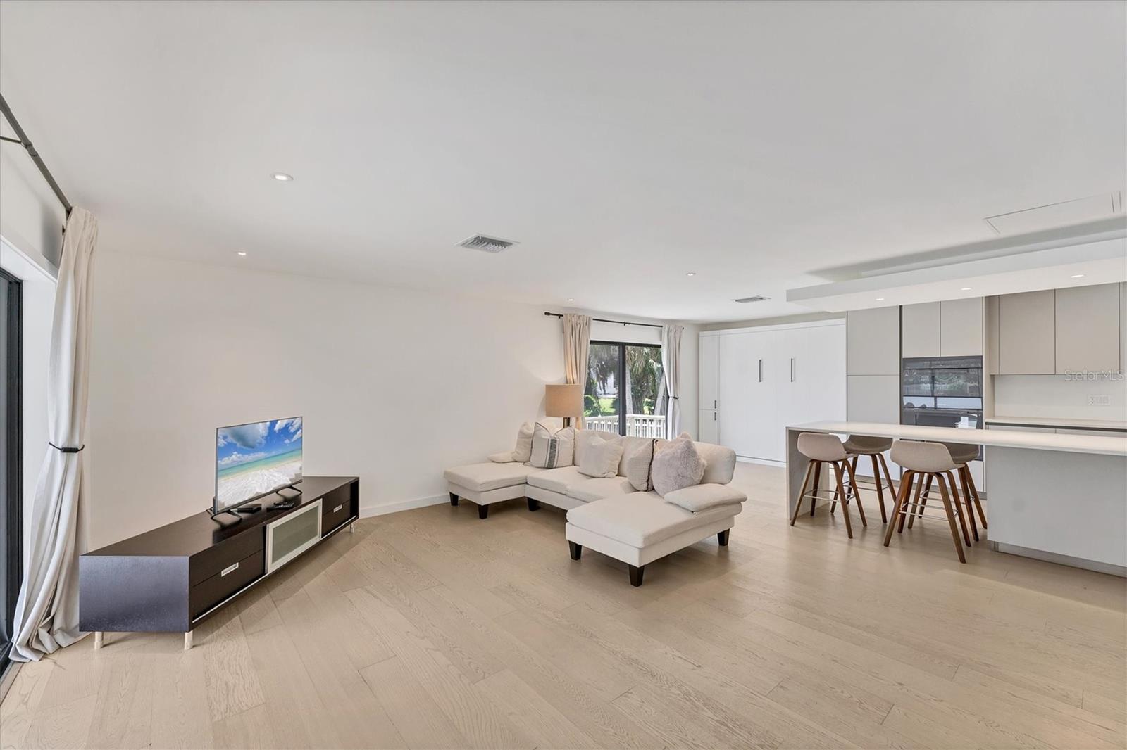 CONQUISTADOR BAYSIDE - Residential