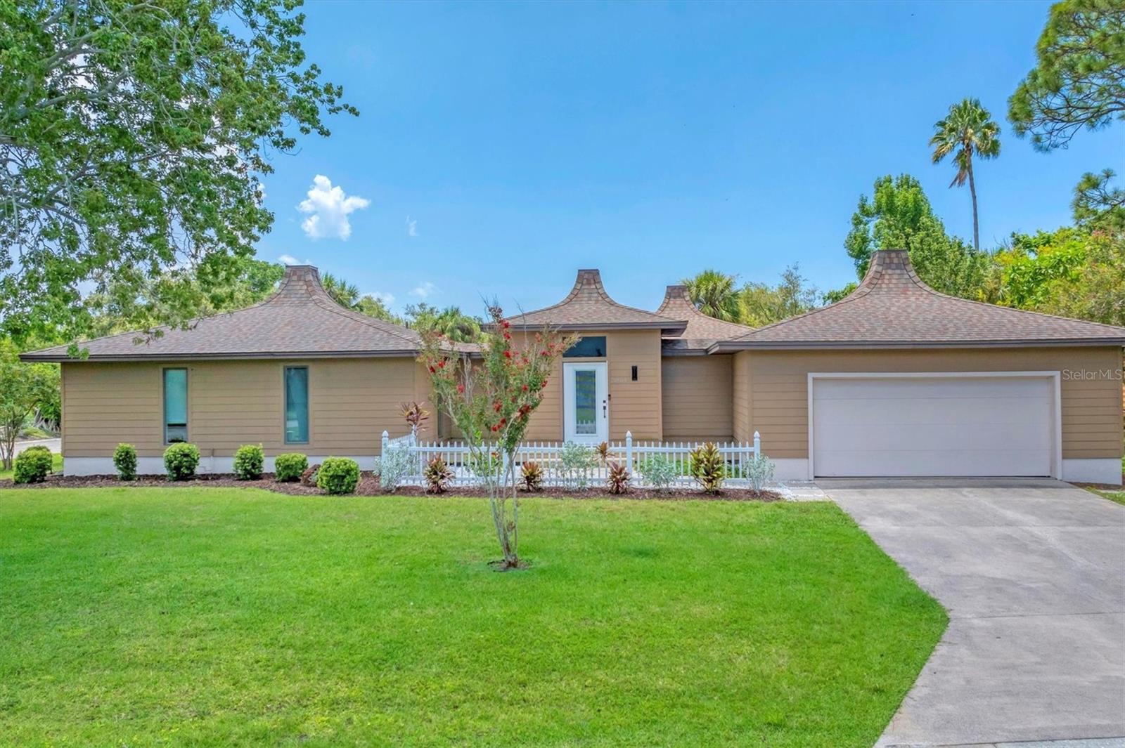 3804 BAYSIDE COURT