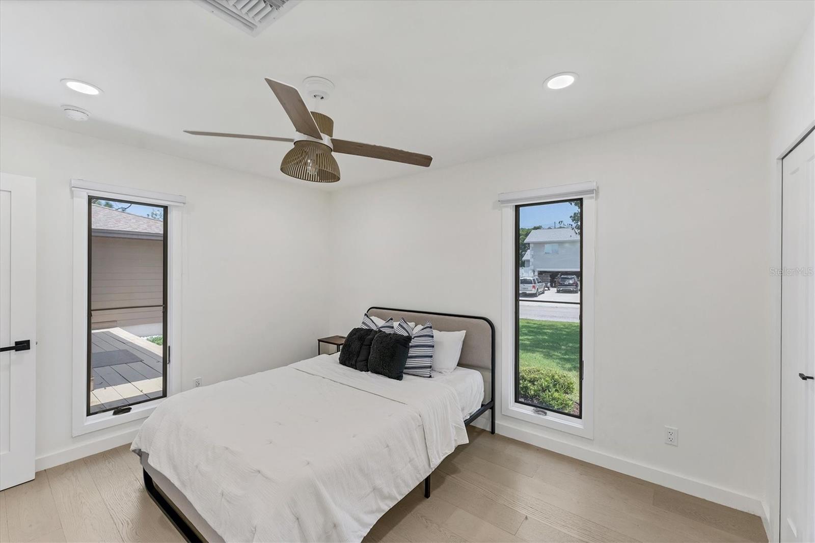 CONQUISTADOR BAYSIDE - Residential