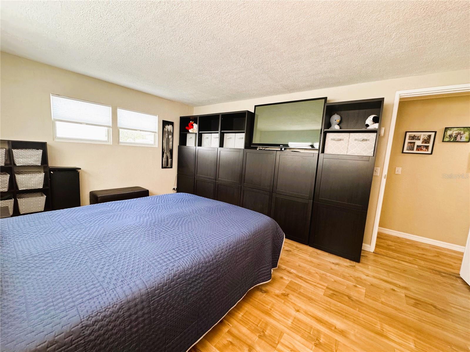 HAWTHORNE AT LEESBURG A COOP - Residential