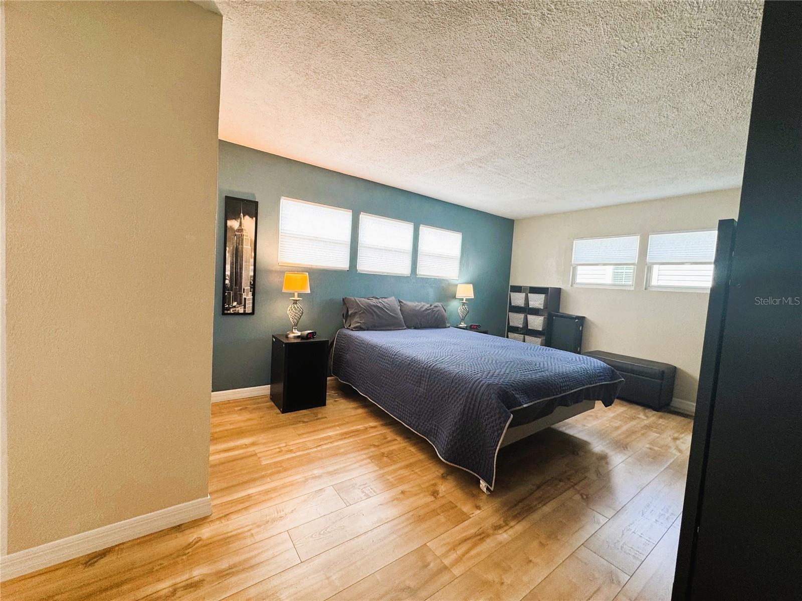 HAWTHORNE AT LEESBURG A COOP - Residential