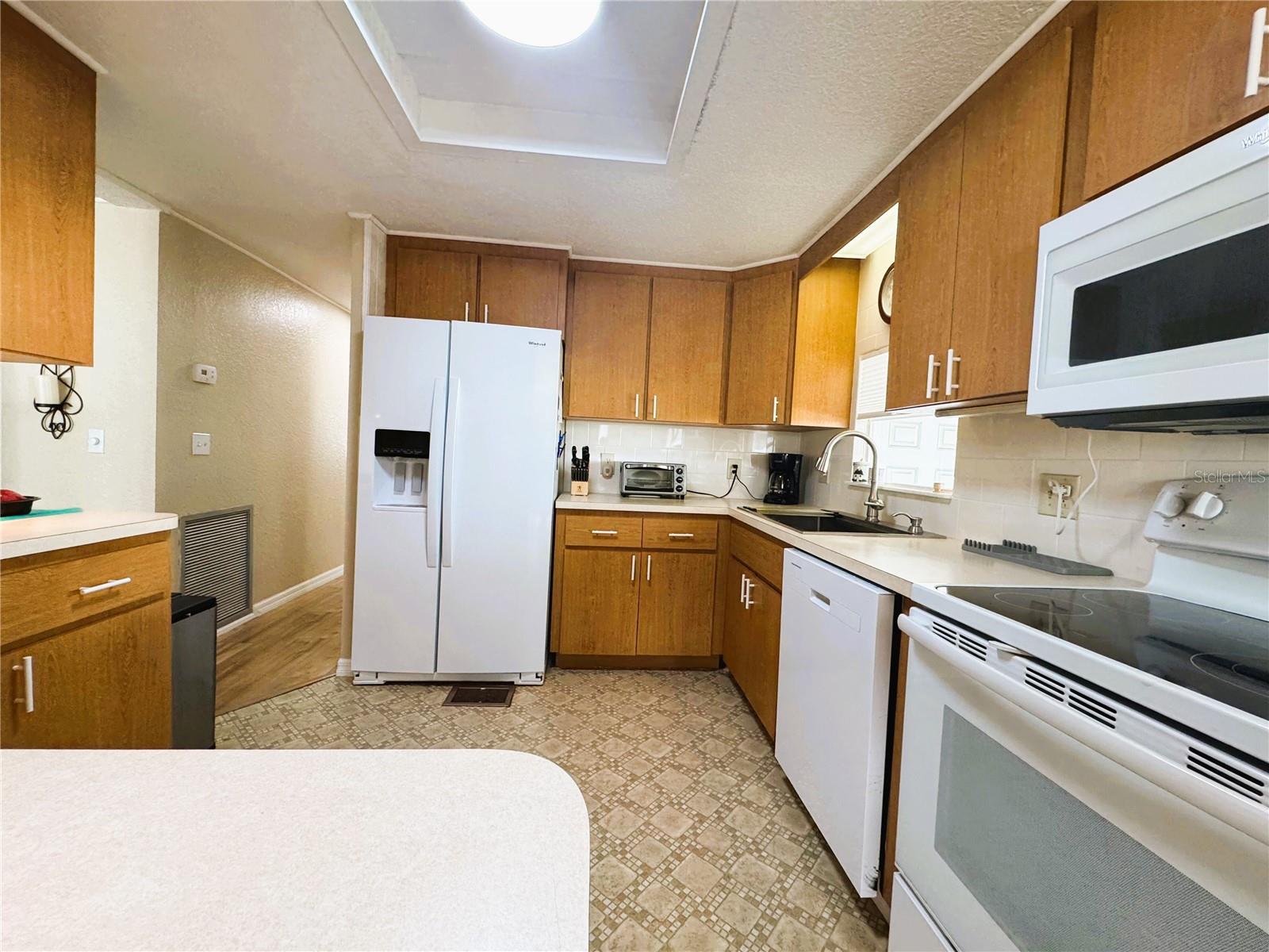 HAWTHORNE AT LEESBURG A COOP - Residential