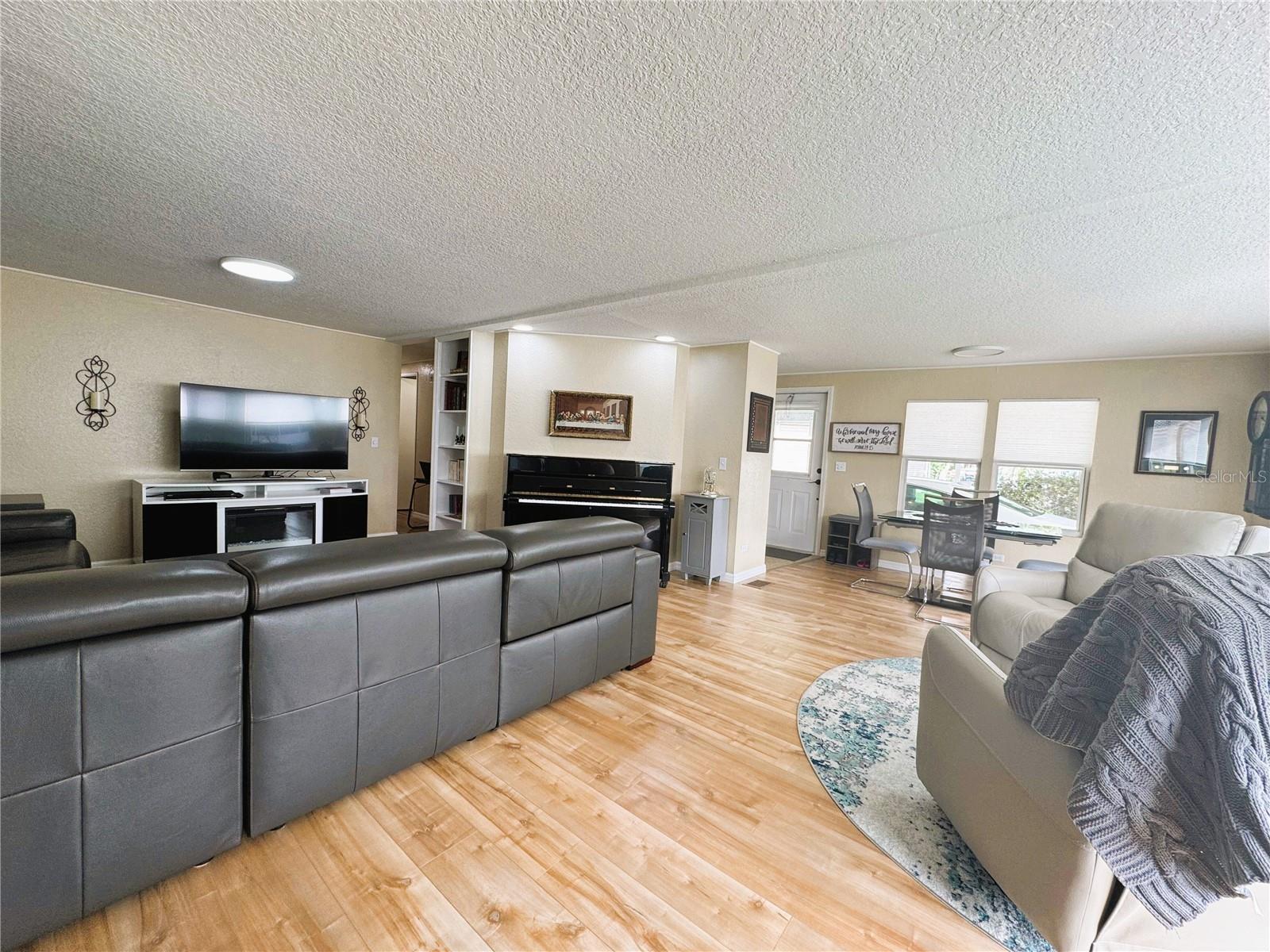 HAWTHORNE AT LEESBURG A COOP - Residential