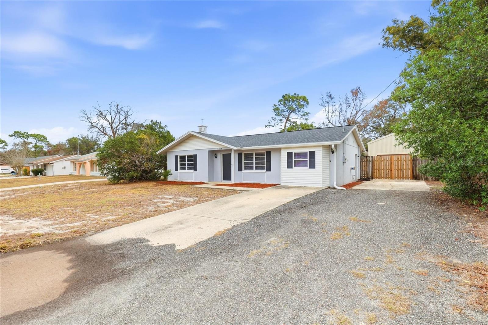 SPRING HILL - Residential