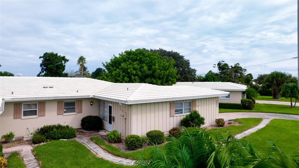Photo of 7110 11th Avenue W, Bradenton, FL 34209 (MLS # A4708773)