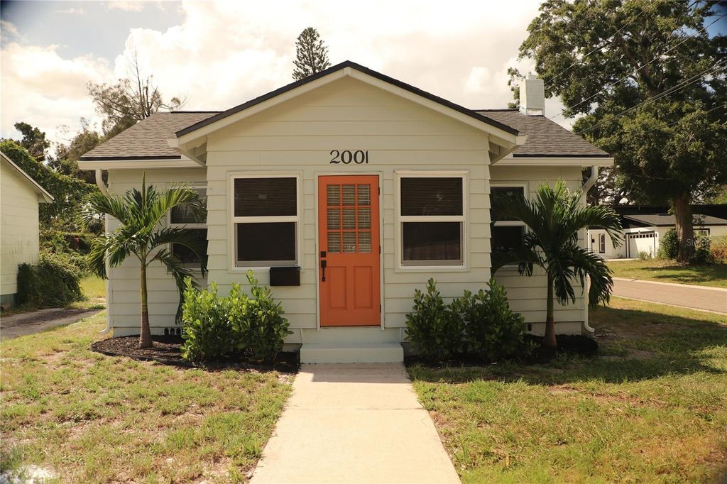 Photo of 2001 37th Street S, St Petersburg, FL 33711 (MLS # O6350881)