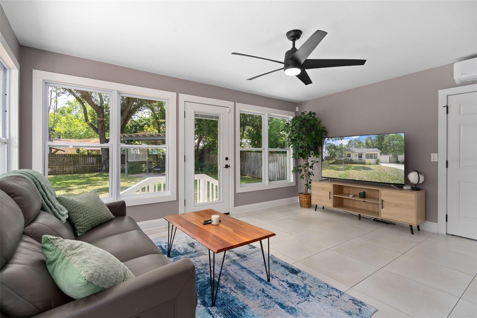 ORANGEWOOD MANOR - Residential