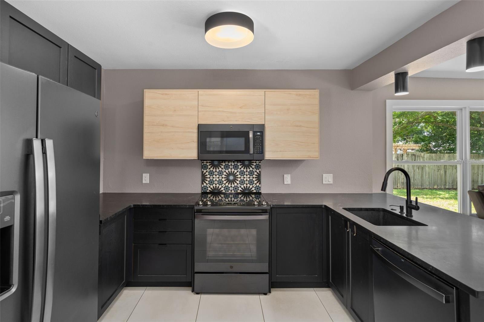 ORANGEWOOD MANOR - Residential