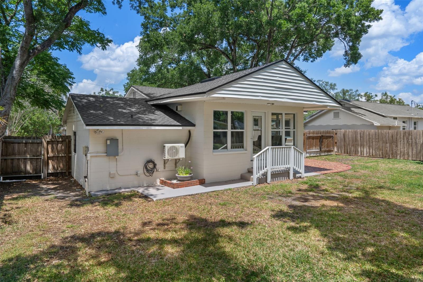 ORANGEWOOD MANOR - Residential