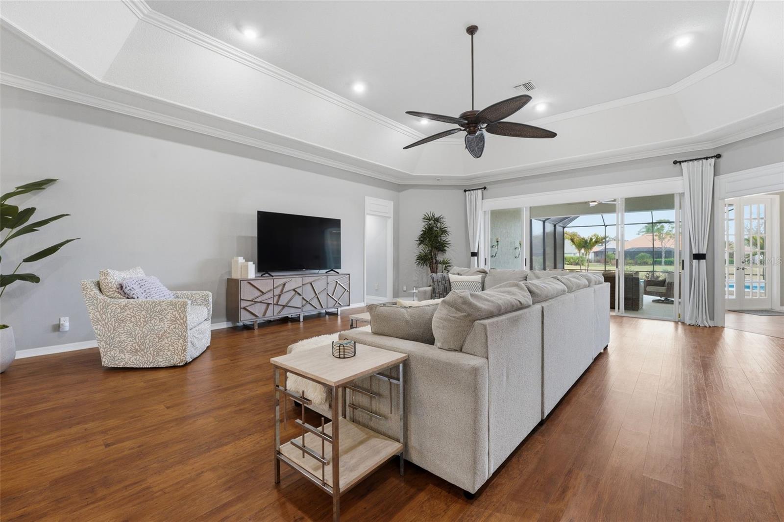 THE RESERVE - Residential