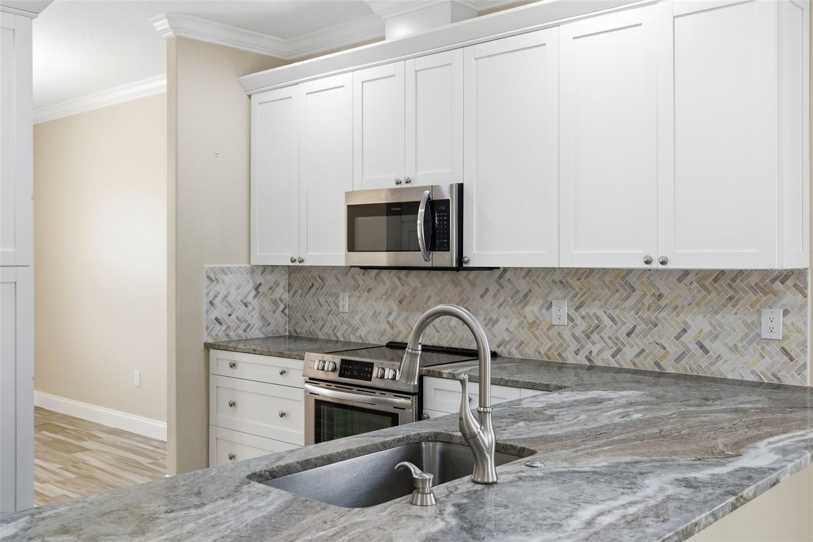 AVONDALE - Residential