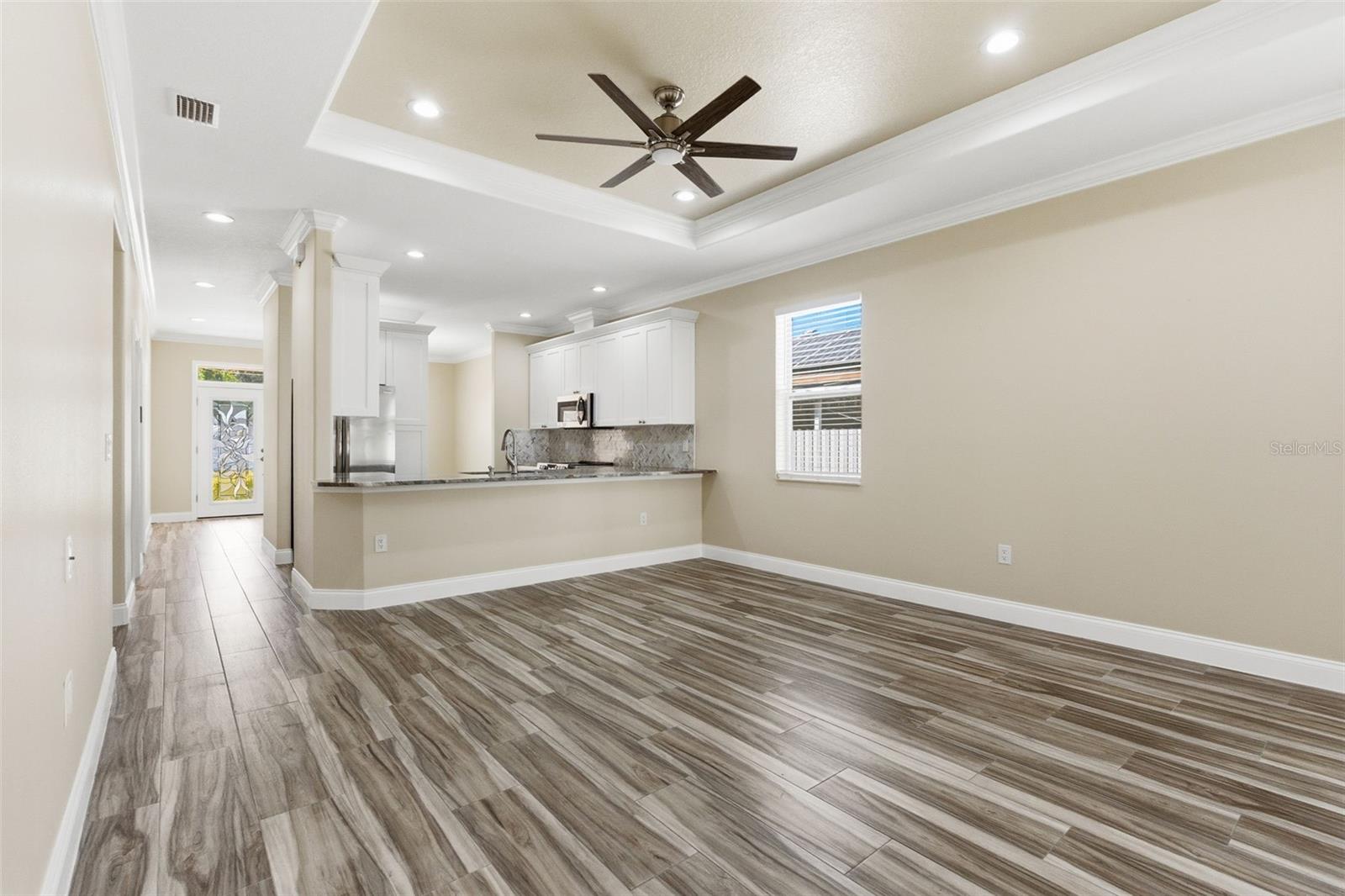 AVONDALE - Residential