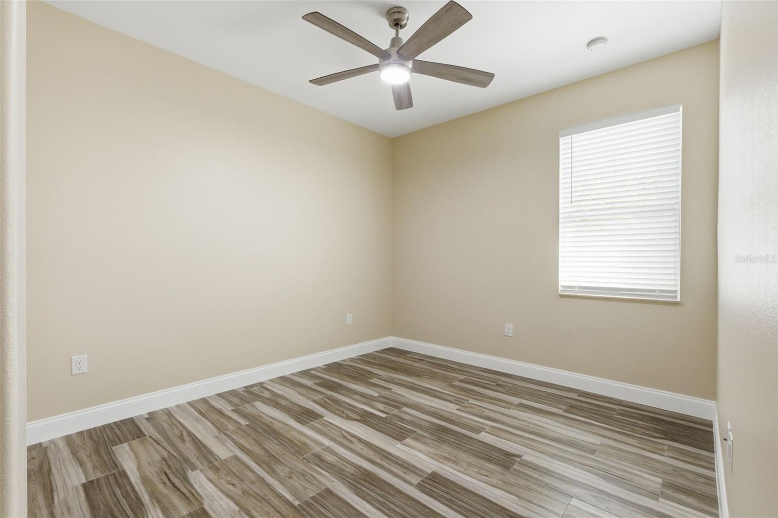 AVONDALE - Residential