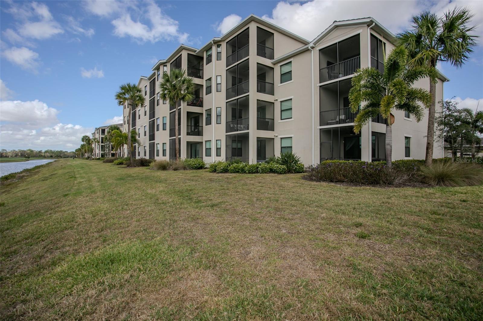 18028 GAWTHROP DRIVE 402, BRADENTON, FL, 34211 1 18028 GAWTHROP DRIVE 402
