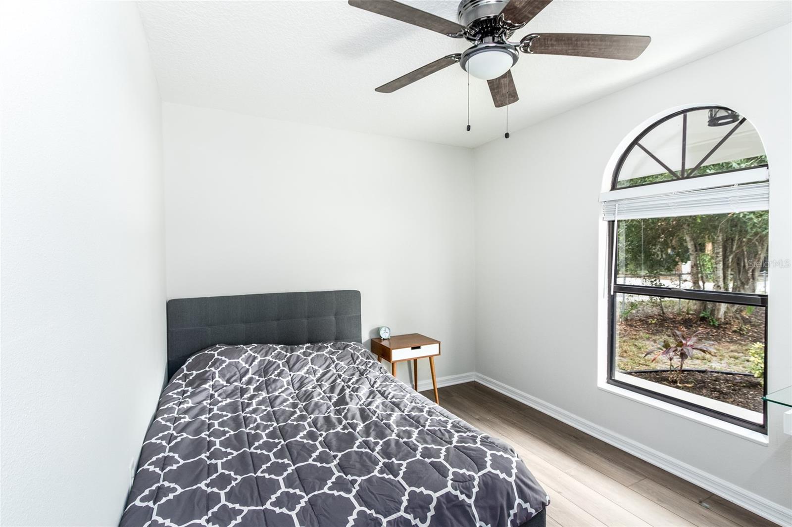 NORTH RIVERSIDE PARK - Residential