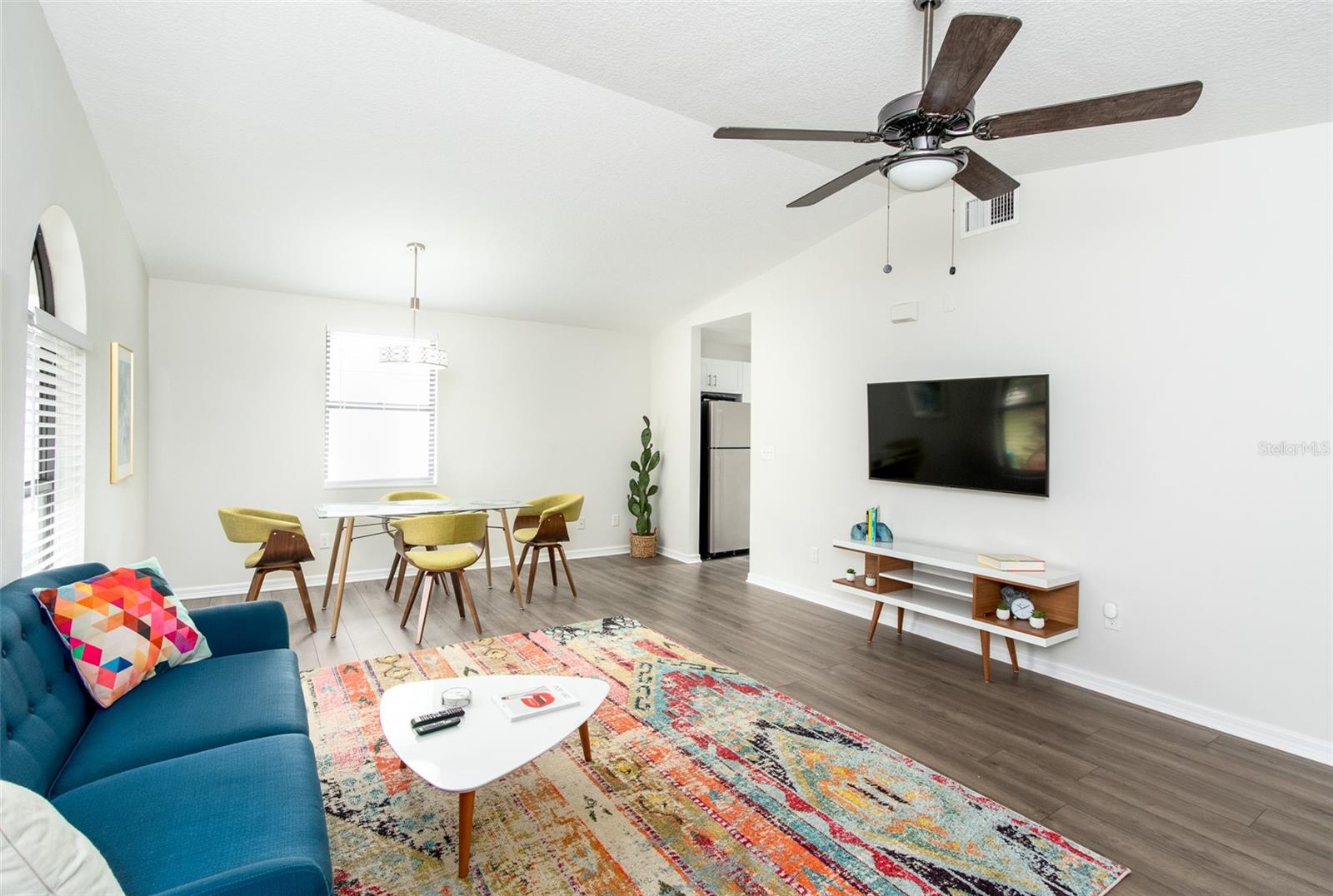 NORTH RIVERSIDE PARK - Residential