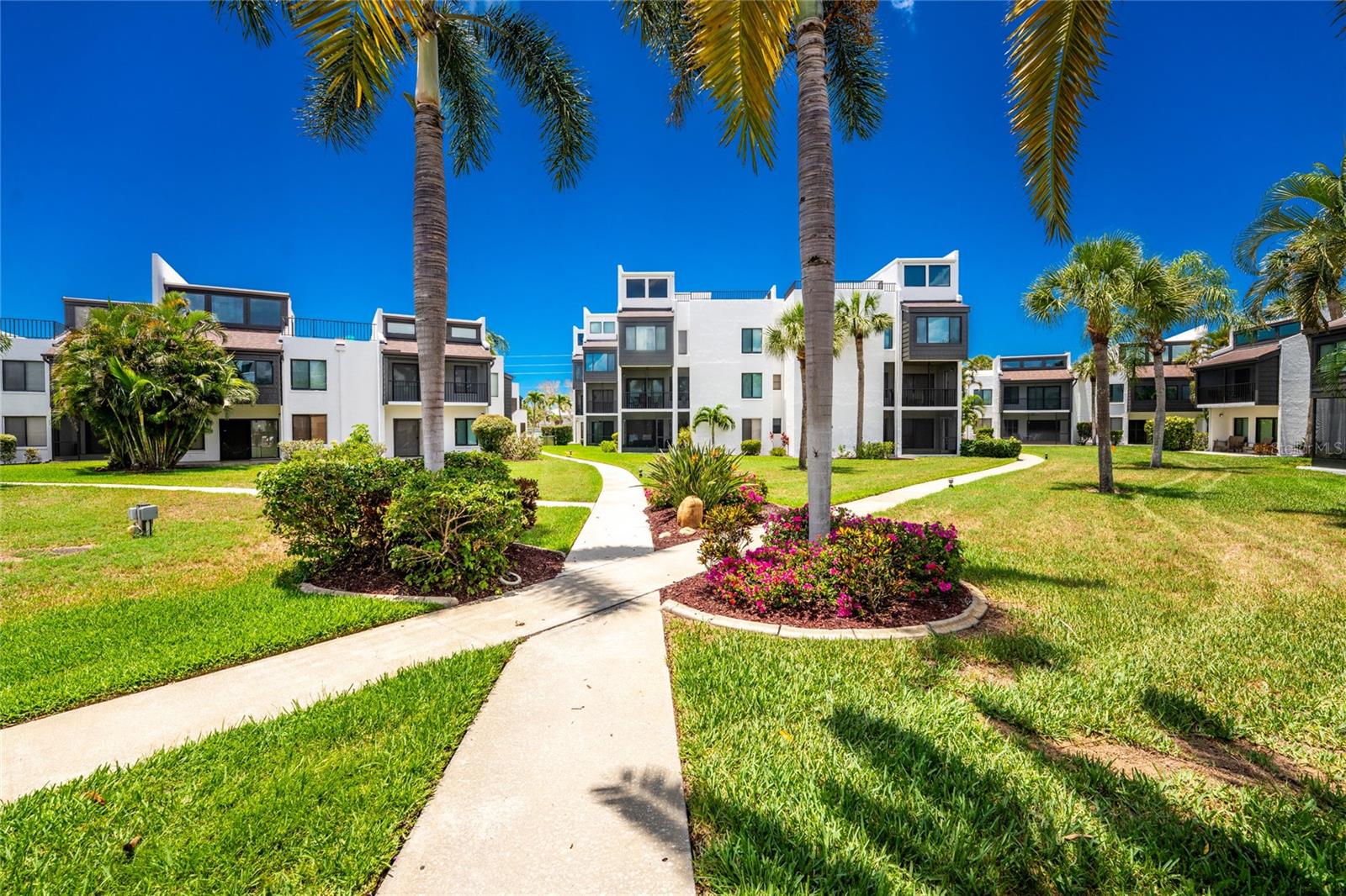 TAMARIND GULF & BAY BLDG B-6 - Residential
